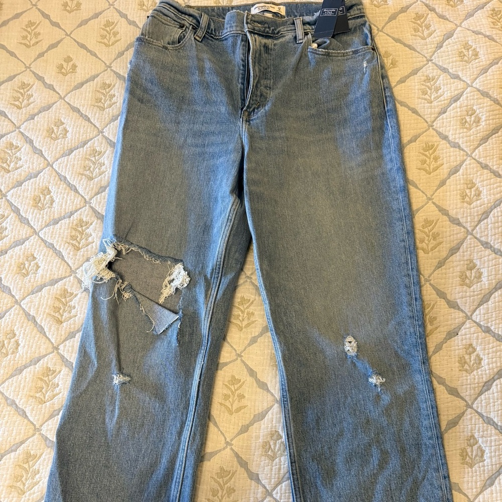 Abercrombie & Fitch- Blue Straight Leg Women's Jeans- Never worn with tags